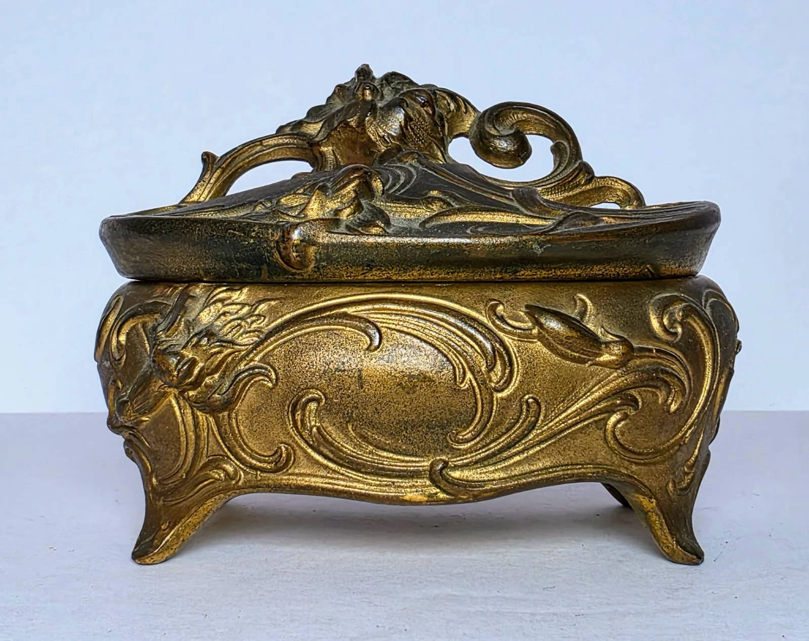 Vintage Hollywood Regency Gold Tone Jewelry Box